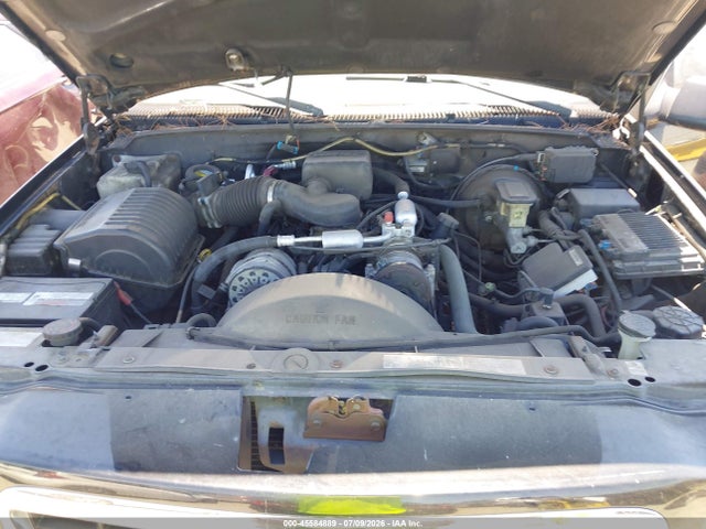 2000 Cadillac Escalade Standard მანქანა იყიდება აუქციონზე, vin: 1GYEK63R9YR202477, აუქციონის ნომერი: 45584889