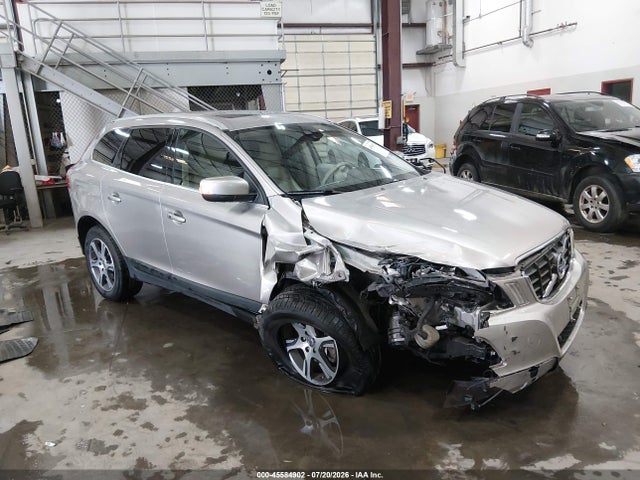 45584902 :رقم المزاد ، YV4902DZ8C2310754 vin ، 2012 Volvo Xc60 T6/t6 Platinum/t6 Premier Plus/t6 R-design/t6 R-design Platinum/t6 R-design Premier Plus مزاد بيع