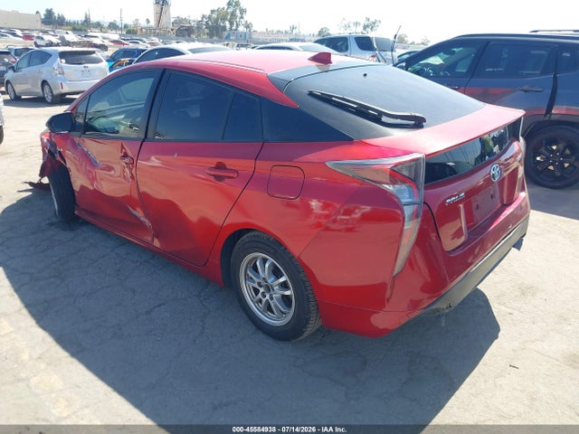 Toyota Prius Two 2017 JTDKBRFU5H3545736 Image 3