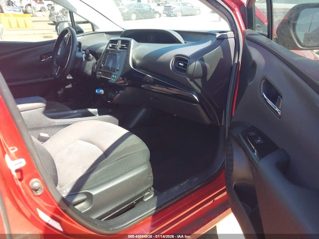 Toyota Prius Two 2017 JTDKBRFU5H3545736 Image 5
