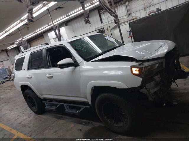 Toyota 4RUNNER SR5 2021 JTEMU5JR2M5933922 Image 14