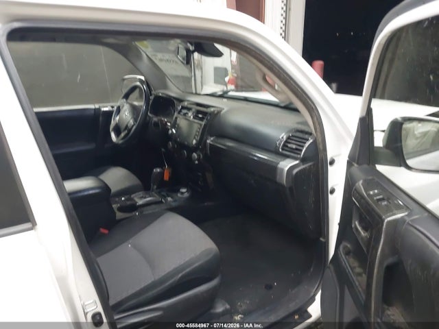 Toyota 4RUNNER SR5 2021 JTEMU5JR2M5933922 Image 5
