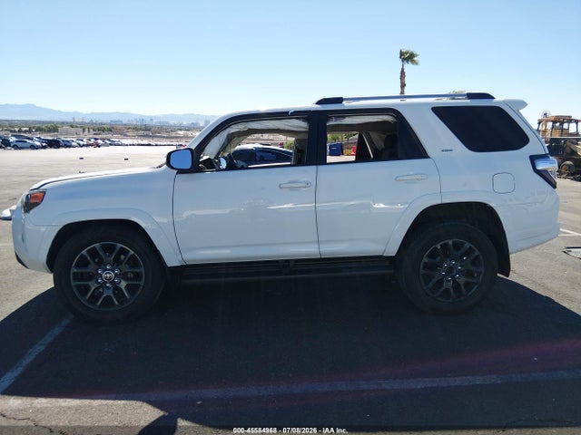 Toyota 4RUNNER SR5 2021 JTEEU5JR5M5243618 Image 13