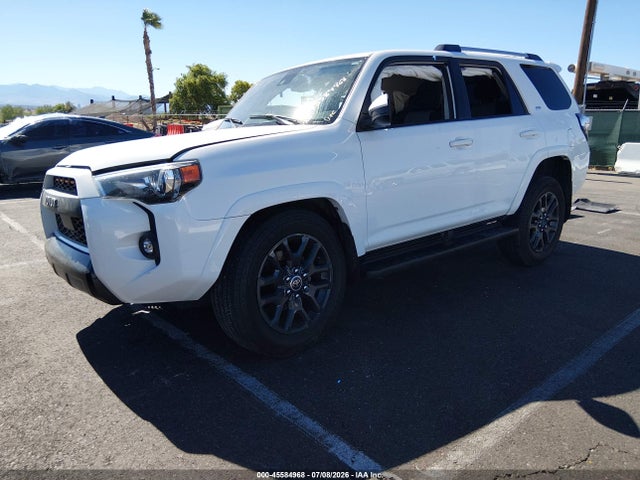 Toyota 4RUNNER SR5 2021 JTEEU5JR5M5243618 Image 2
