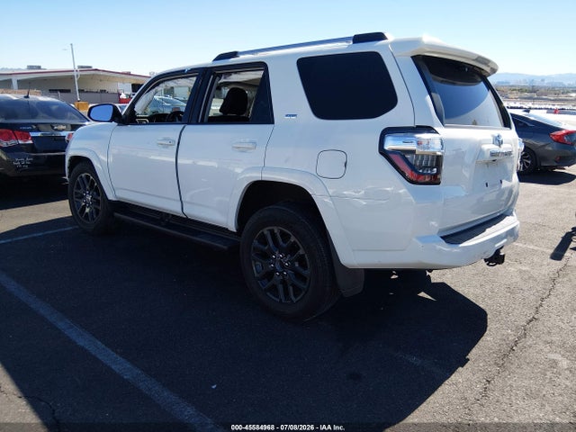 Toyota 4RUNNER SR5 2021 JTEEU5JR5M5243618 Image 3