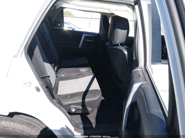 Toyota 4RUNNER SR5 2021 JTEEU5JR5M5243618 Image 8