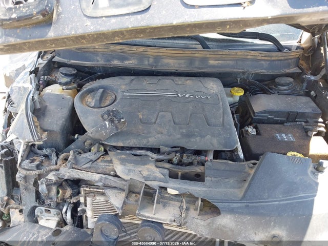 1C4PJLCX1JD606049 Jeep Cherokee Latitude Tech Connect Fwd