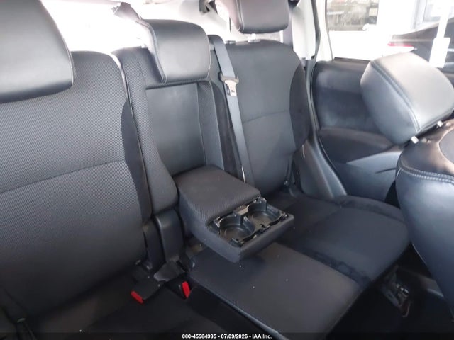 45584995 :رقم المزاد ، JA4AS3AW5AZ018648 vin ، 2010 Mitsubishi Outlander Se مزاد بيع