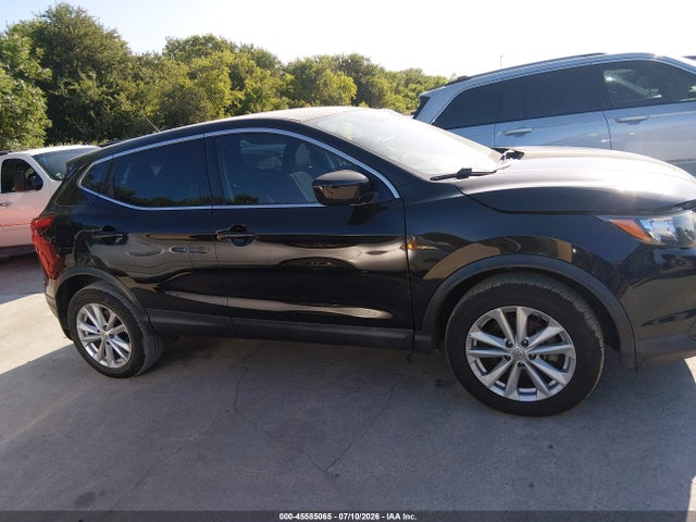 JN1BJ1CP6JW161538 Nissan Rogue Sport S