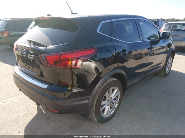 JN1BJ1CP6JW161538 Nissan Rogue Sport S