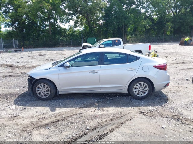 KMHD74LF6KU788911 Hyundai ELANTRA SE
