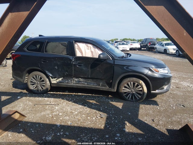 2020 Mitsubishi Outlander Es 2.4 S-awc მანქანა იყიდება აუქციონზე, vin: JA4AZ3A38LZ026604, აუქციონის ნომერი: 45585188