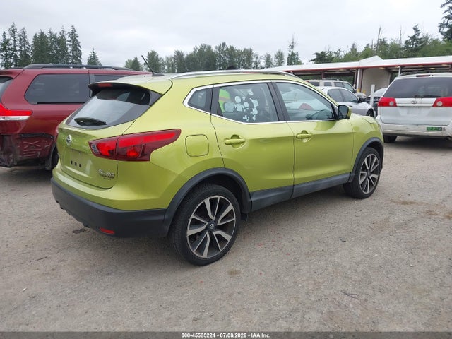 JN1BJ1CR2HW108962 Nissan Rogue Sport Sl