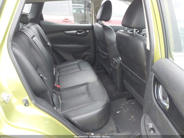 JN1BJ1CR2HW108962 Nissan Rogue Sport Sl