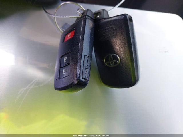 JTDKDTB36F1091607 Toyota Prius C Three