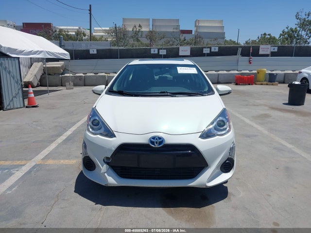 JTDKDTB36F1091607 Toyota Prius C Three