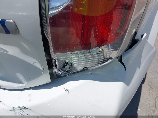 JTDKDTB36F1091607 Toyota Prius C Three