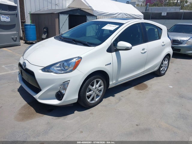 JTDKDTB36F1091607 Toyota Prius C Three