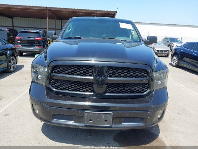 1C6RR6LM0JS354063 RAM 1500 Big Horn 4x2 5&#039;7 Box