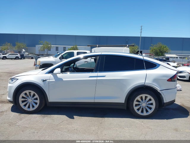 Продажа на аукционе авто 2020 Tesla Model X Long Range Dual Motor All-wheel Drive/long Range Plus Dual Motor All-wheel Drive, vin: 5YJXCAE26LF242156, номер лота: 45585280