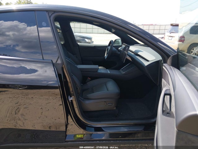 7SAYGDED6TA639961 Tesla Model Y Premium Rear-wheel Drive/rear-wheel Drive
