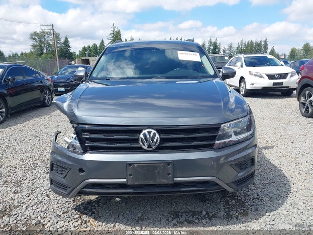 2018 Volkswagen Tiguan 2.0t Se/2.0t Sel მანქანა იყიდება აუქციონზე, vin: 3VV2B7AX1JM081047, აუქციონის ნომერი: 45585358