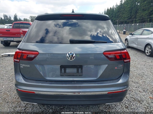 2018 Volkswagen Tiguan 2.0t Se/2.0t Sel მანქანა იყიდება აუქციონზე, vin: 3VV2B7AX1JM081047, აუქციონის ნომერი: 45585358