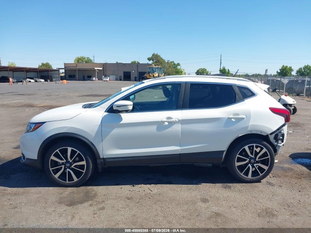 JN1BJ1CR7HW142296 Nissan Rogue Sport Sl
