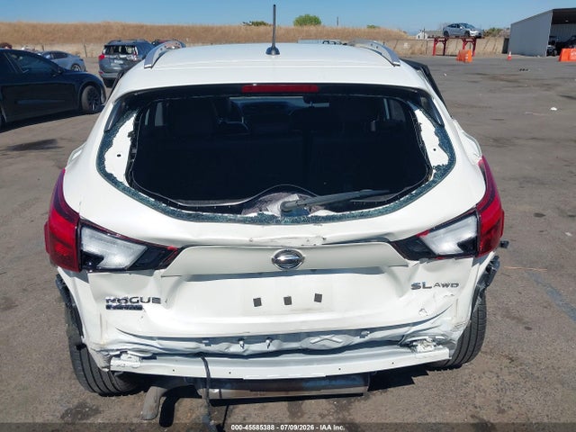 JN1BJ1CR7HW142296 Nissan Rogue Sport Sl