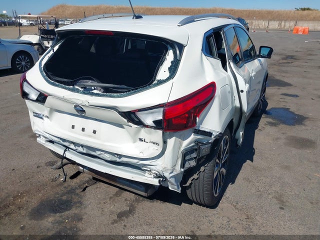 JN1BJ1CR7HW142296 Nissan Rogue Sport Sl