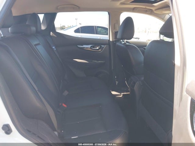 JN1BJ1CR7HW142296 Nissan Rogue Sport Sl