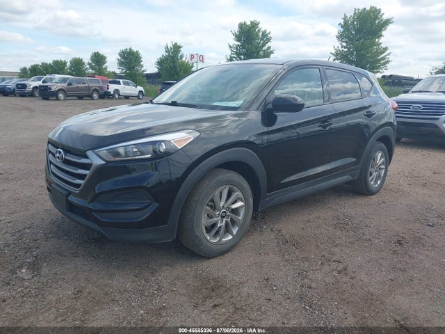 KM8J2CA40JU656111 Hyundai TUCSON SE
