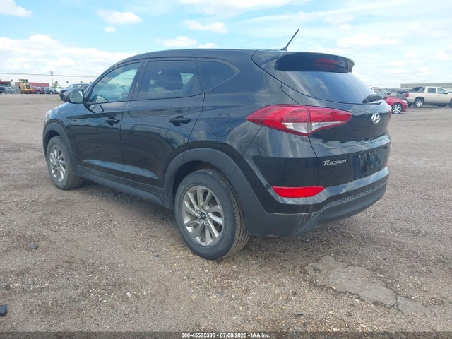 KM8J2CA40JU656111 Hyundai TUCSON SE
