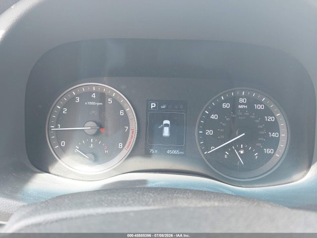 KM8J2CA40JU656111 Hyundai TUCSON SE