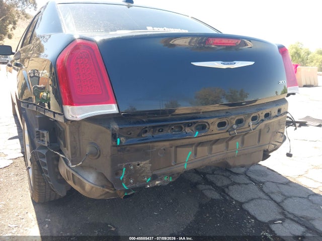 2C3CCAAG2KH654555 Chrysler 300 Touring