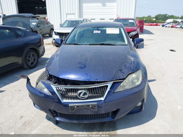 45585519 :رقم المزاد ، JTHCF5C23C2035712 vin ، 2012 Lexus Is 250 مزاد بيع