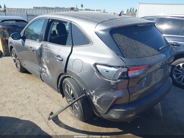 Ford ESCAPE SE 2022 1FMCU0G6XNUB83642 Image 3