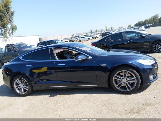 2014 Tesla Model S მანქანა იყიდება აუქციონზე, vin: 5YJSA1S19EFP36011, აუქციონის ნომერი: 45585528
