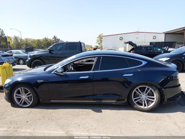 2014 Tesla Model S მანქანა იყიდება აუქციონზე, vin: 5YJSA1S19EFP36011, აუქციონის ნომერი: 45585528