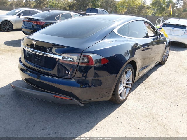 2014 Tesla Model S მანქანა იყიდება აუქციონზე, vin: 5YJSA1S19EFP36011, აუქციონის ნომერი: 45585528