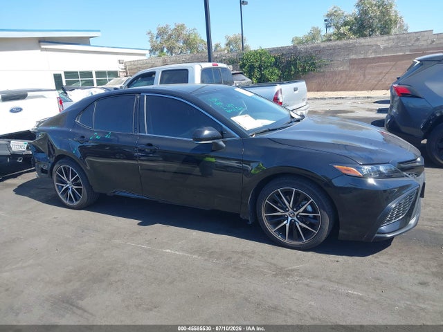 4T1T11AK0NU693177 Toyota CAMRY SE