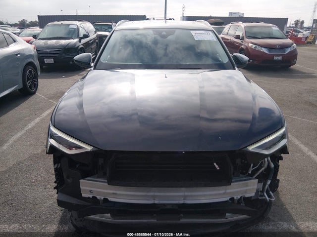 WA1LAAGE9KB010321 Audi E-tron Premium Plus