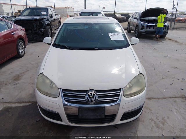2008 Volkswagen Jetta Se/sel მანქანა იყიდება აუქციონზე, vin: 3VWRZ71K78M032245, აუქციონის ნომერი: 45585573