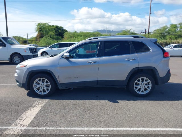 1C4PJLCB0JD561545 Jeep Cherokee Latitude Fwd