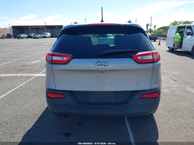 1C4PJLCB0JD561545 Jeep Cherokee Latitude Fwd