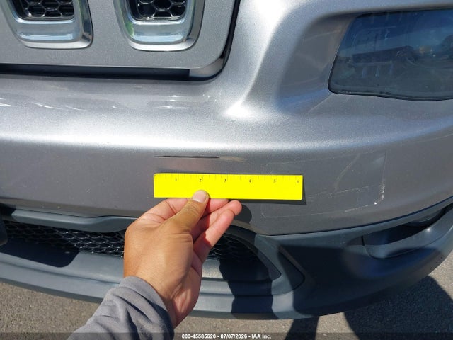 1C4PJLCB0JD561545 Jeep Cherokee Latitude Fwd