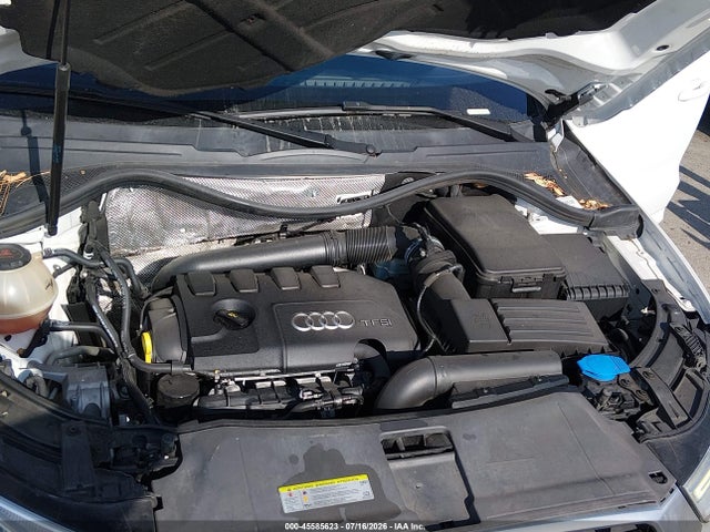 WA1BCCFS4JR024044 Audi Q3 2.0t Premium/2.0t Sport Premium