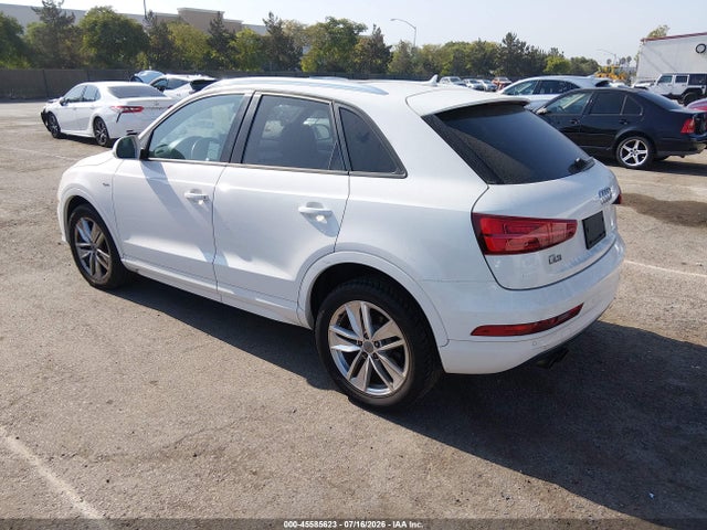 WA1BCCFS4JR024044 Audi Q3 2.0t Premium/2.0t Sport Premium