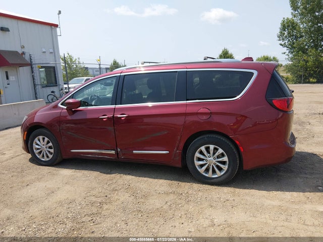 2019 Chrysler Pacifica Touring L მანქანა იყიდება აუქციონზე, vin: 2C4RC1BG7KR626152, აუქციონის ნომერი: 45585665