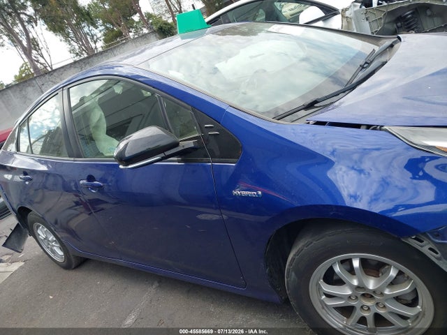 Toyota Prius Three 2017 JTDKARFUXH3053206 Image 13